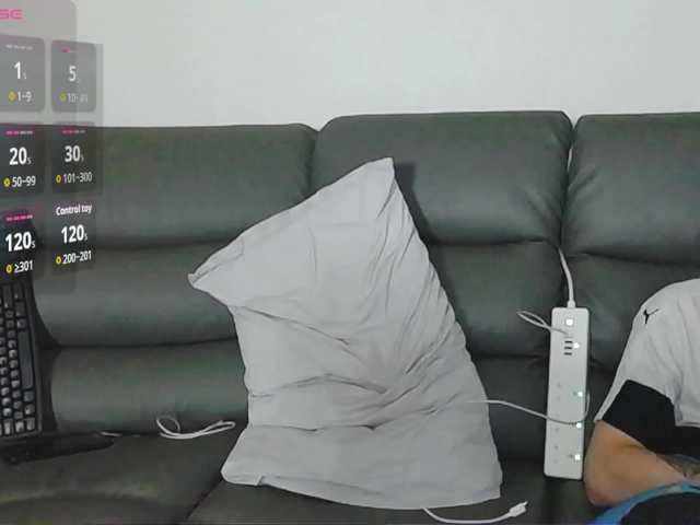 Almondmilka live cam on BongaCams