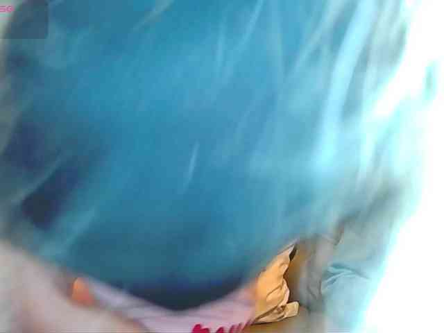 Almondmilka webcam