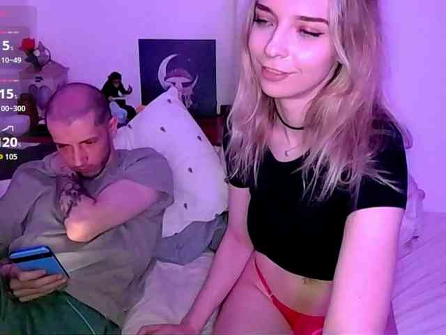 Almondmilka webcam