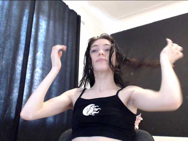 Feyka-dream live cam on BongaCams