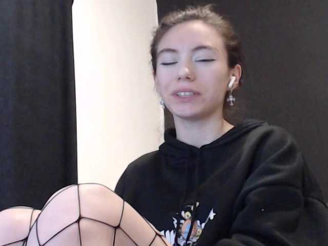 Feyka-dream live cam on BongaCams