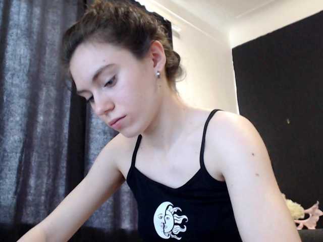 Feyka-dream live cam on BongaCams