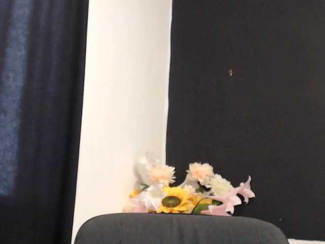 Feyka-dream live cam on BongaCams