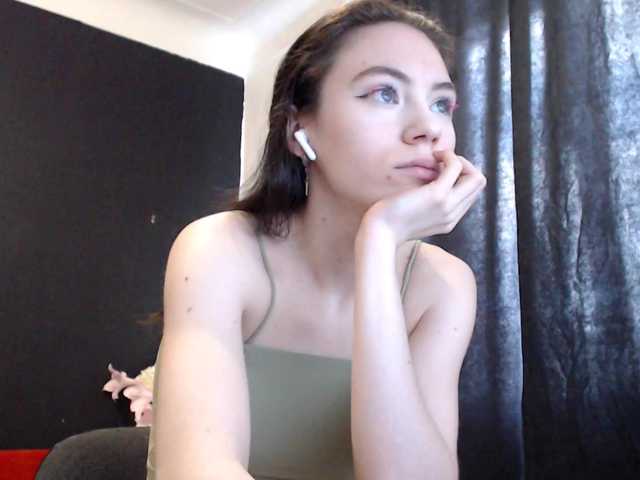 Feyka-dream live cam on BongaCams