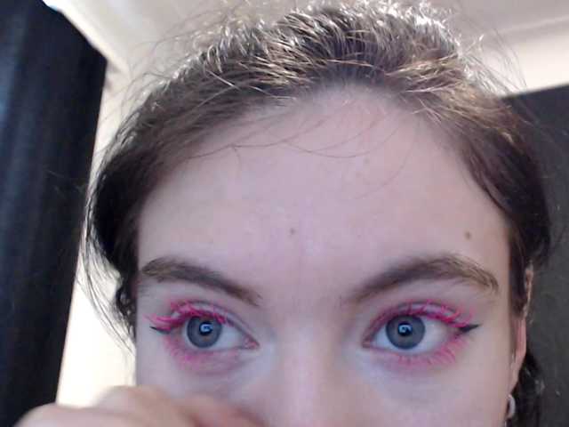 Feyka-dream live cam on BongaCams
