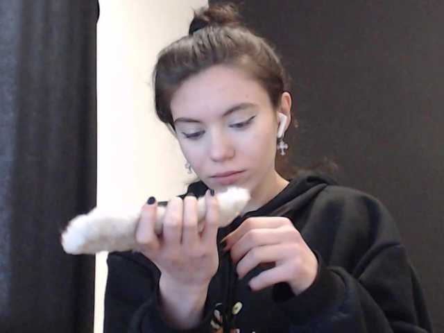 Feyka-dream live cam on BongaCams