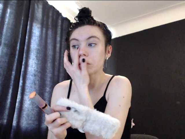 Feyka-dream live cam on BongaCams