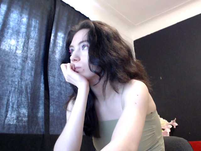 Feyka-dream live cam on BongaCams