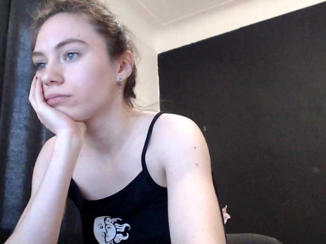 Feyka-dream live cam on BongaCams