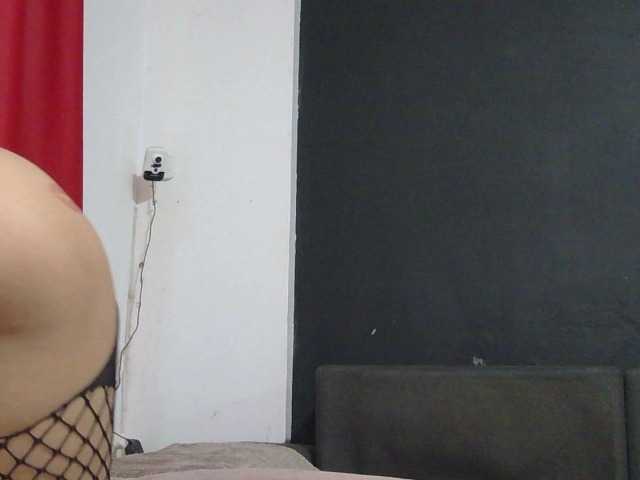 HotVenesse live cam on BongaCams