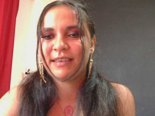 HotVenesse live cam on BongaCams