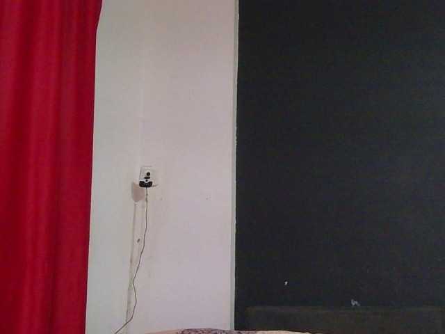 HotVenesse live cam on BongaCams