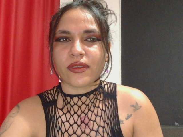HotVenesse live cam on BongaCams
