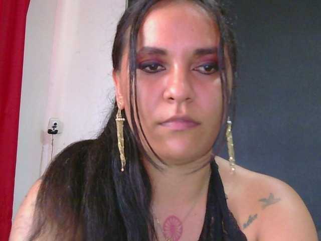 HotVenesse live cam on BongaCams