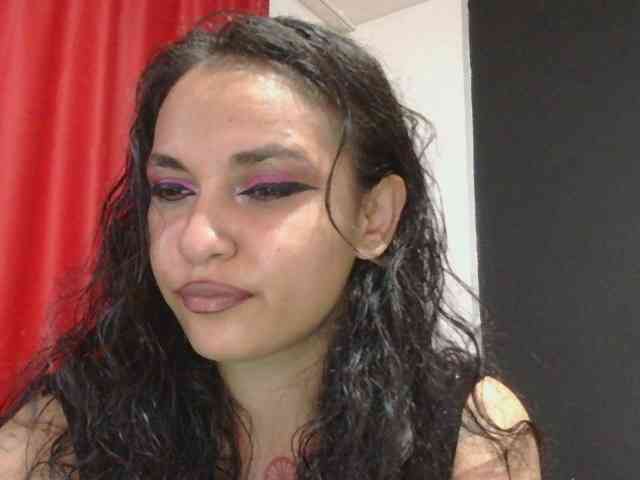 HotVenesse webcam