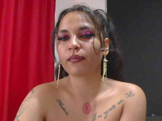 HotVenesse webcam