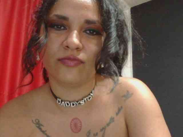 HotVenesse webcam