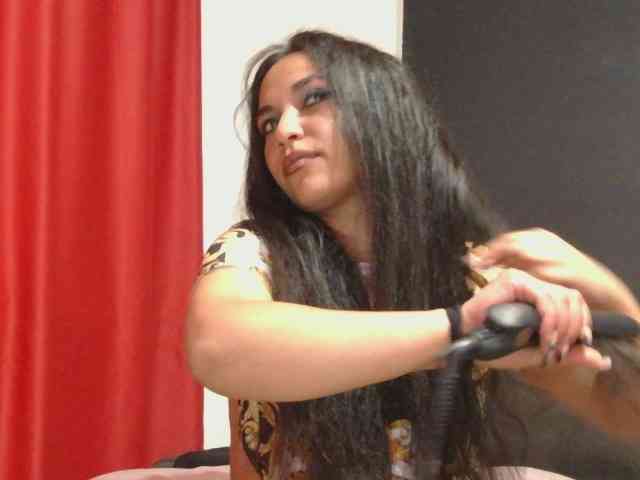 HotVenesse webcam