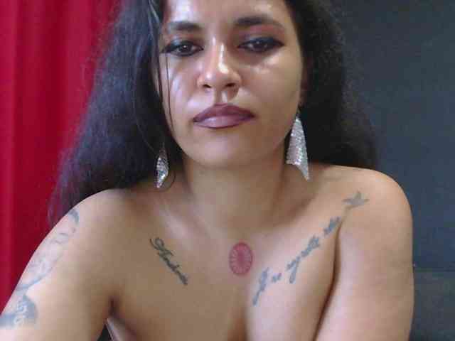 HotVenesse webcam