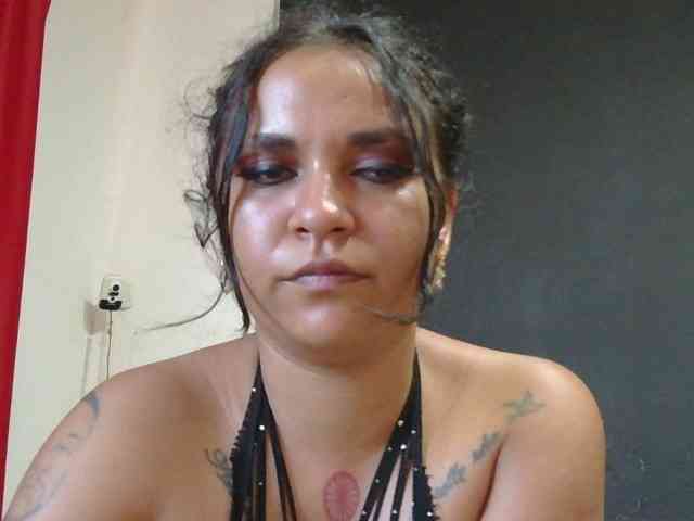 HotVenesse webcam