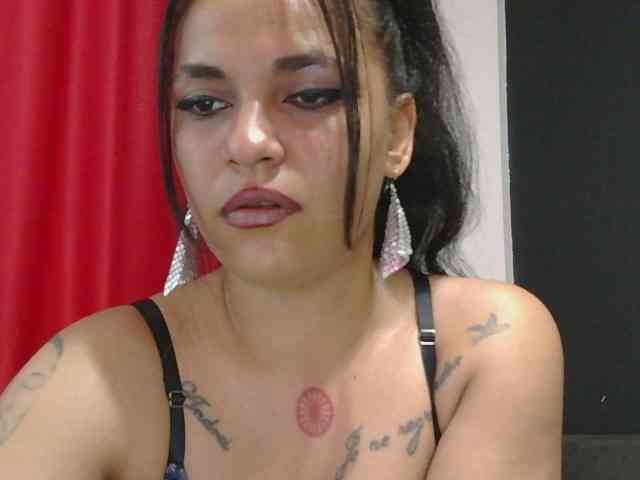 HotVenesse webcam