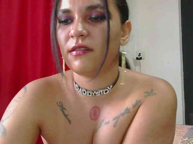 HotVenesse webcam