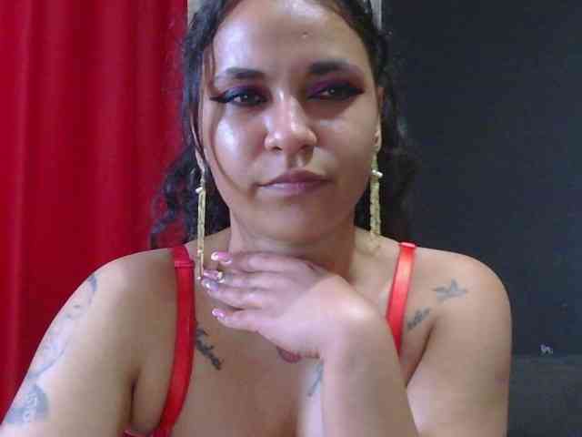 HotVenesse webcam