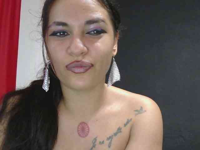 HotVenesse webcam