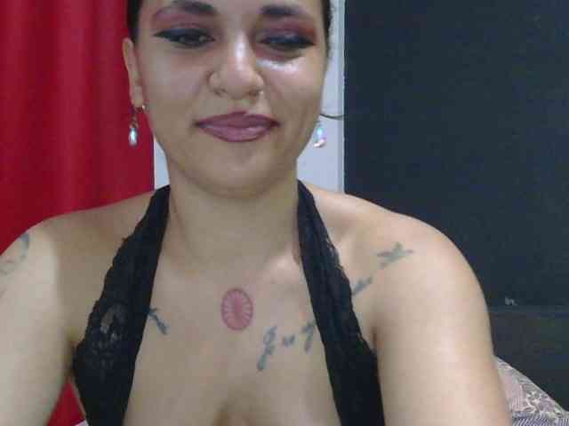 HotVenesse webcam