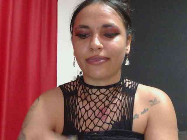 HotVenesse webcam