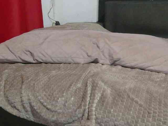 HotVenesse webcam
