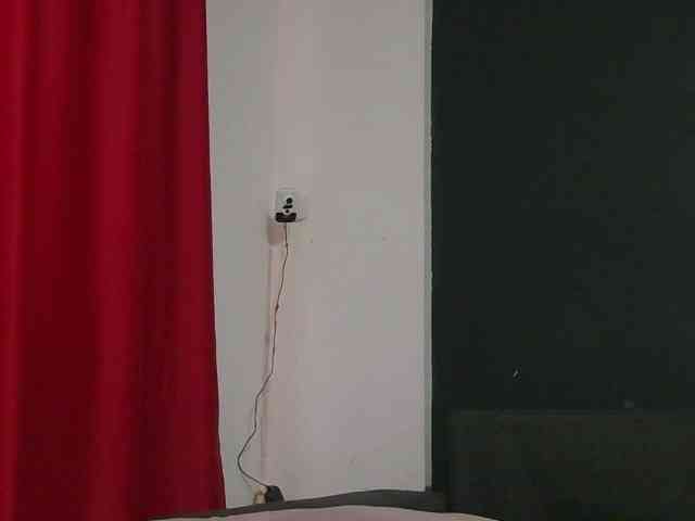 HotVenesse webcam