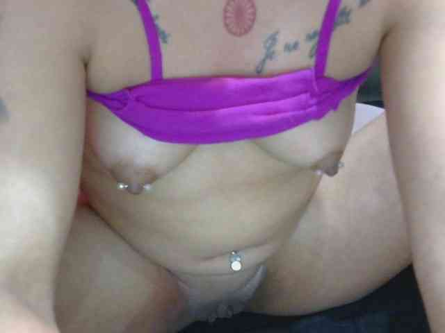 HotVenesse webcam