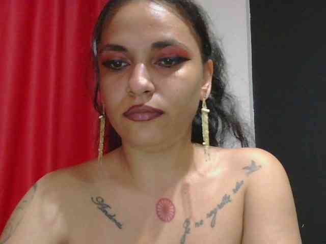 HotVenesse webcam