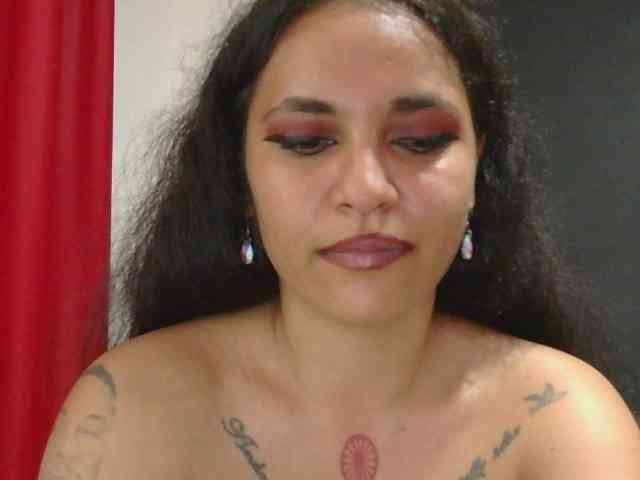 HotVenesse webcam