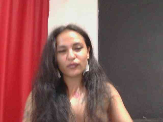 HotVenesse webcam