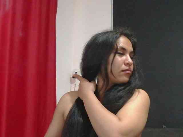 HotVenesse webcam