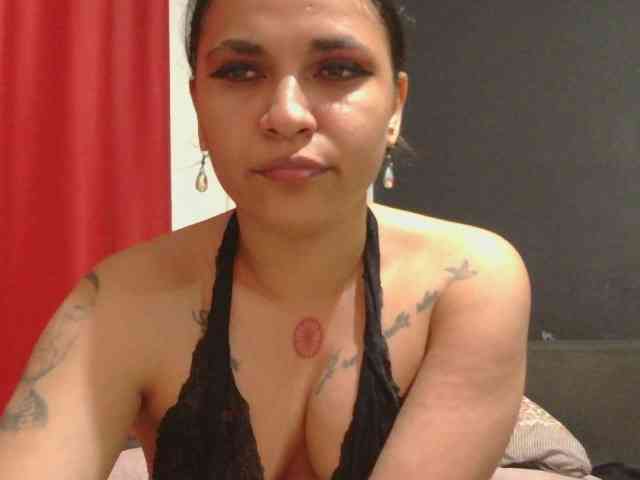 HotVenesse webcam