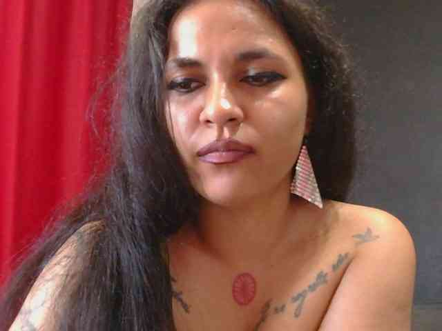 HotVenesse webcam