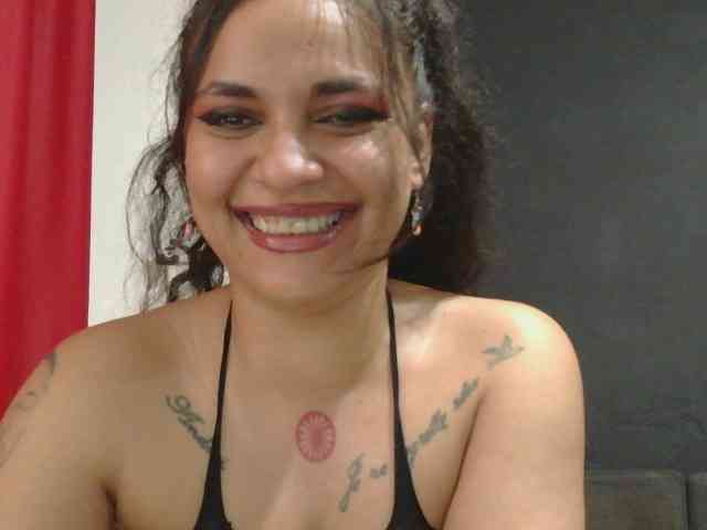 HotVenesse webcam