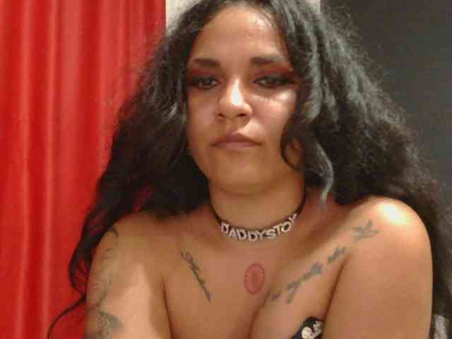 HotVenesse webcam