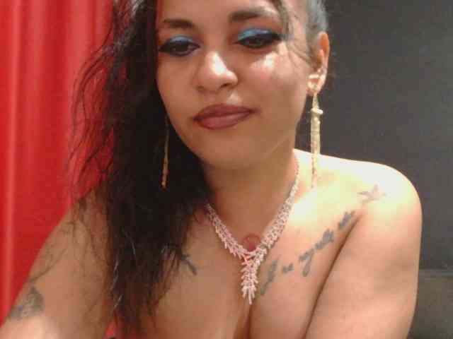 HotVenesse webcam