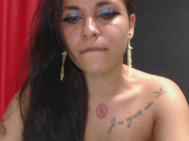 HotVenesse webcam