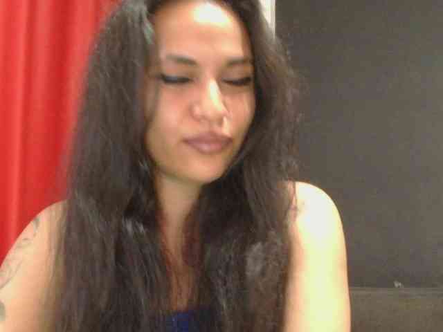 HotVenesse webcam