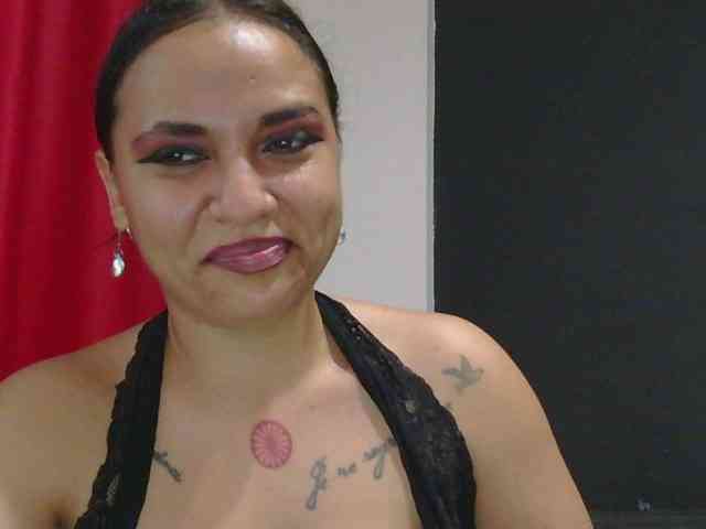 HotVenesse webcam