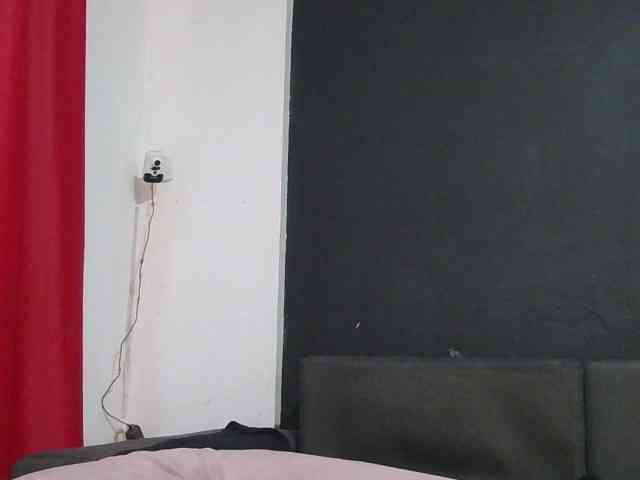 HotVenesse webcam