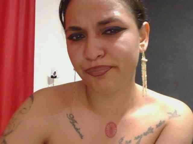 HotVenesse webcam