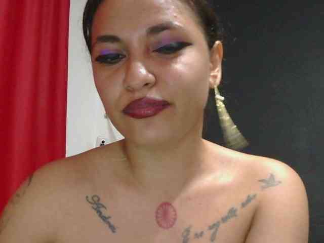 HotVenesse webcam
