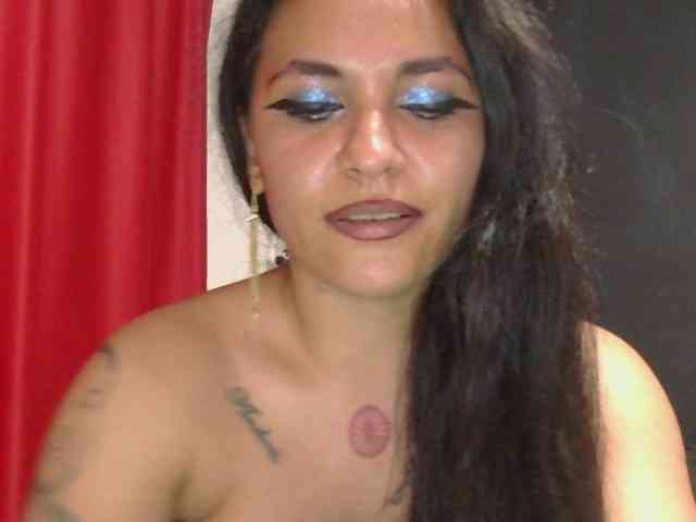 HotVenesse webcam