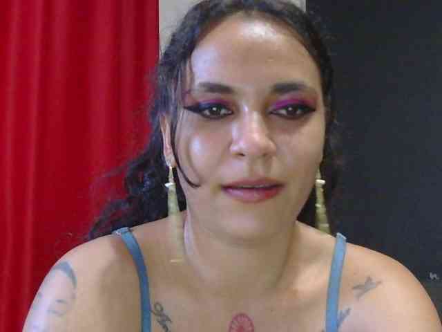 HotVenesse webcam